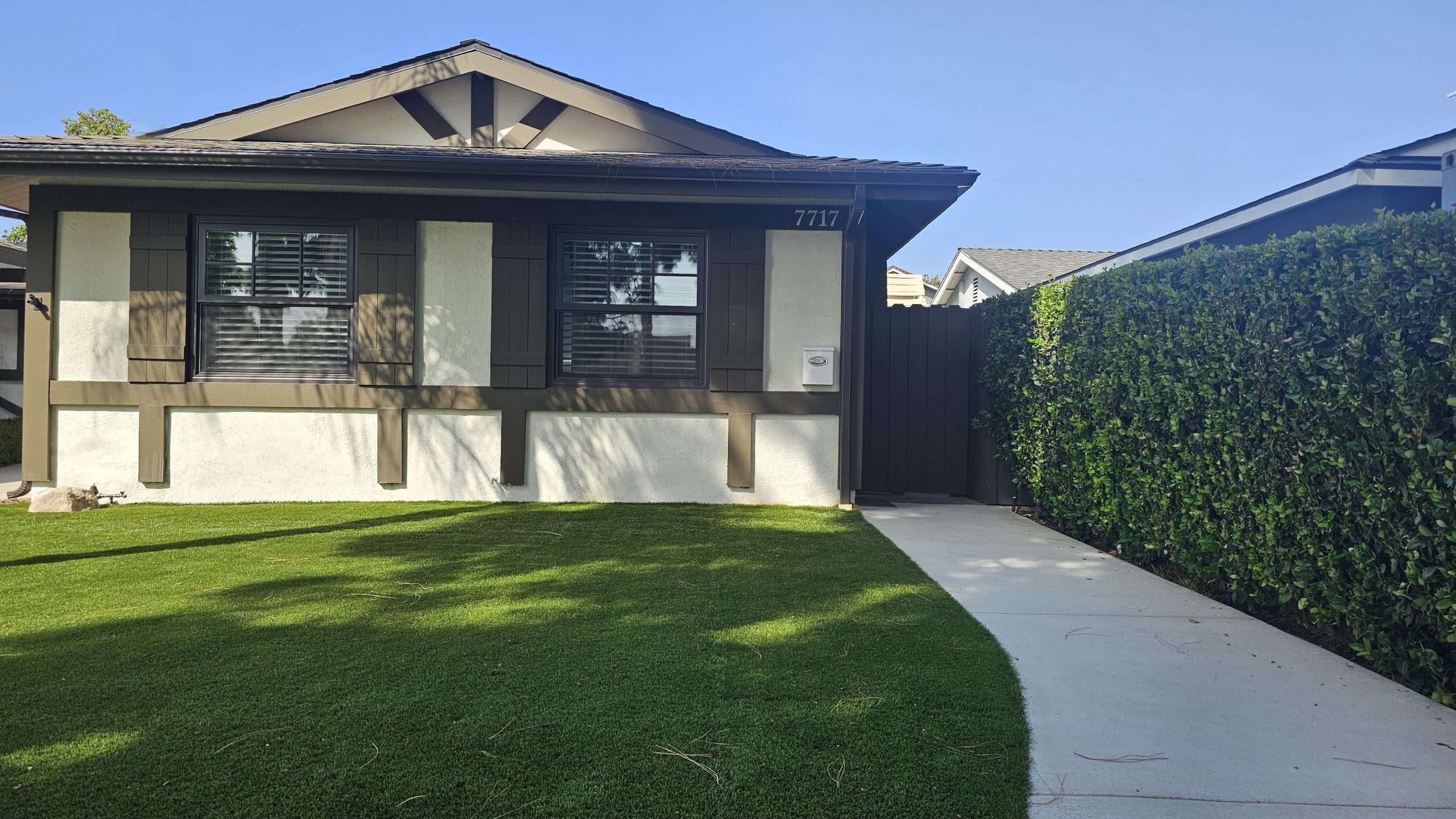 Single-Story House with Lawn and Pathway, West Hills CA